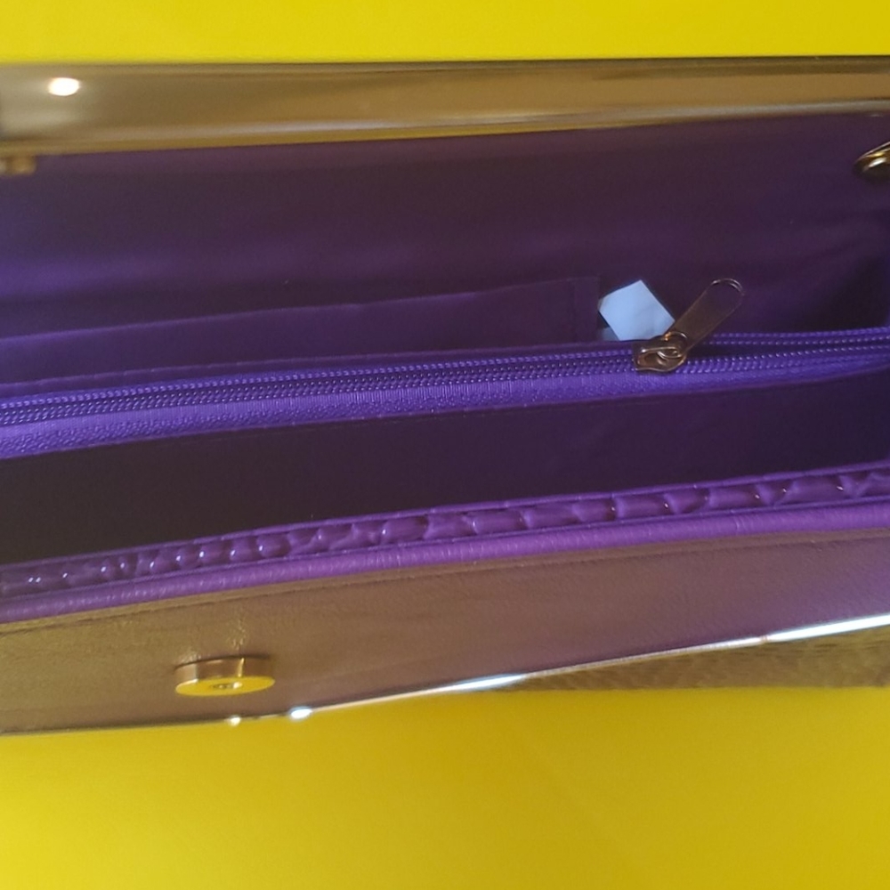 Purple Purse - Picture 4 of 4